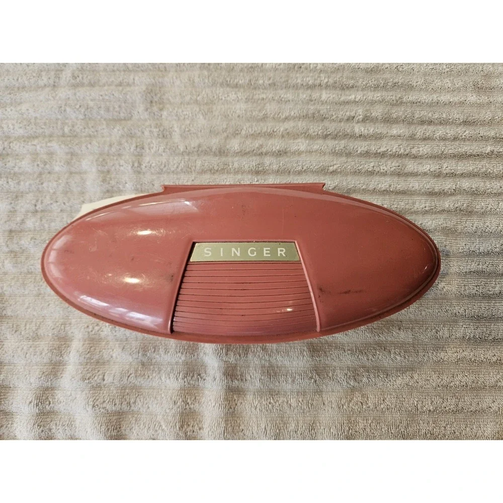 Singer Sewing Machine Buttonholer No.489500 / 489510 In Pink Clamshell Box. 1960